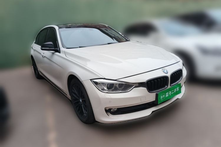 Used BMW 3 Series 2013 328Li Luxury Design Package Front Right 45 Deg