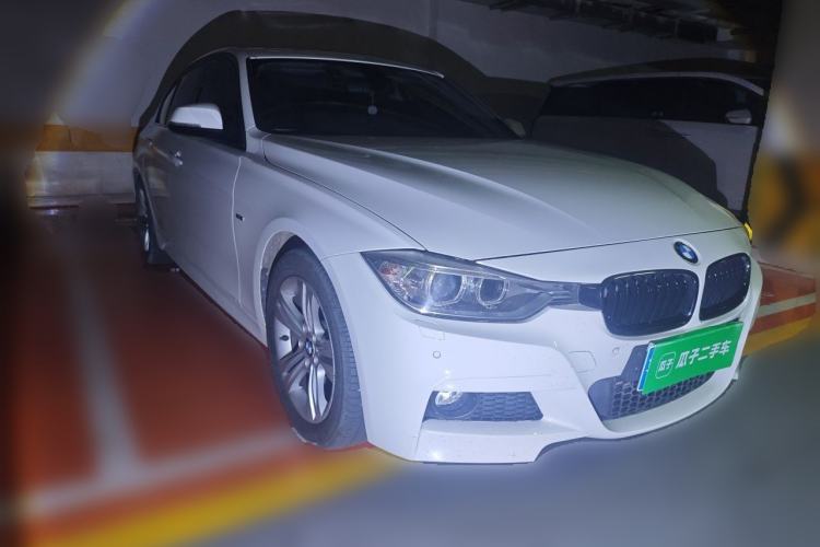 Used BMW 3 Series 2013 Facelifted 328i Sport Design Package Front Right 45 Deg