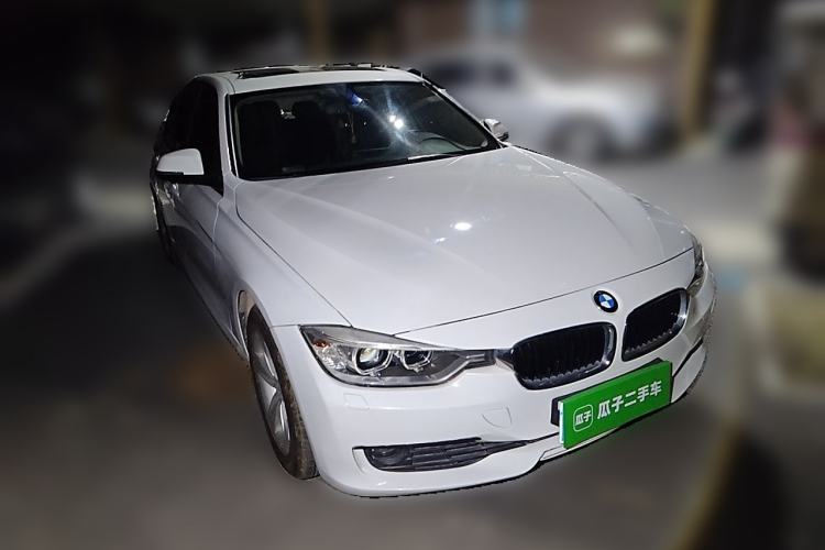 Used BMW 3 Series 2013 320i Sport Edition Front Right 45 Deg