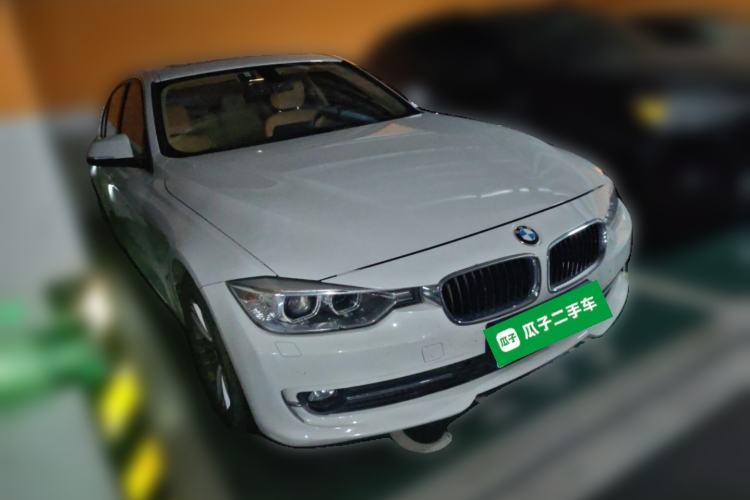 Used BMW 3 Series 2013 320Li Fashion Model Front Right 45 Deg