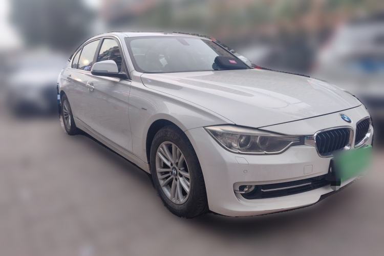 Used BMW 3 Series 2013 320Li Fashion Model Front Right 45 Deg