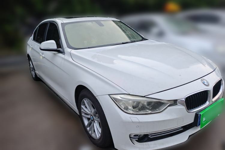 Used BMW 3 Series 2013 320i Sport Edition Front Right 45 Deg