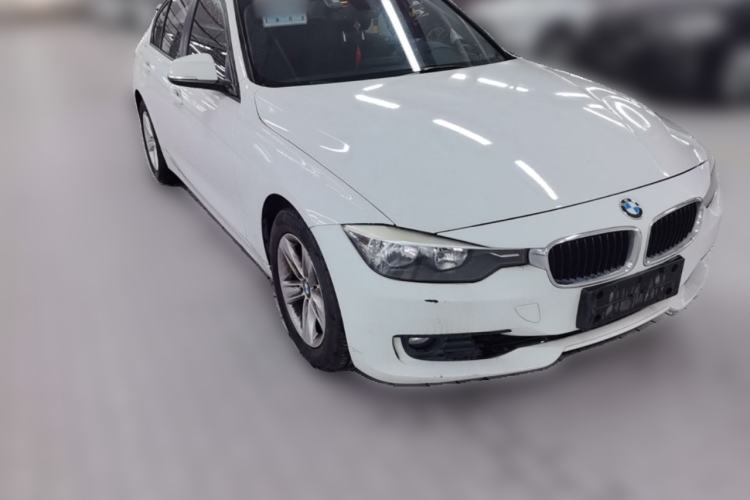 Used BMW 3 Series 2013 320i Active Edition Front Right 45 Deg