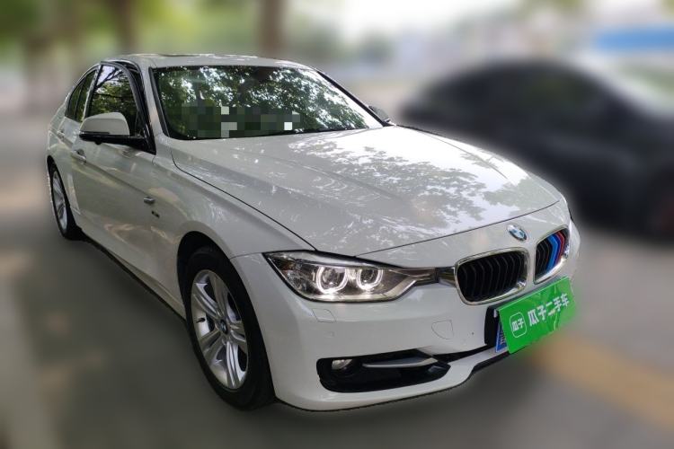Used BMW 3 Series 2013 328i Sport Design Package Front Right 45 Deg