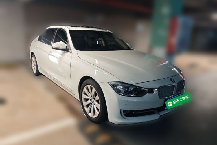 Used BMW 3 Series 2013 320Li Fashion Design Package Front Right 45 Deg