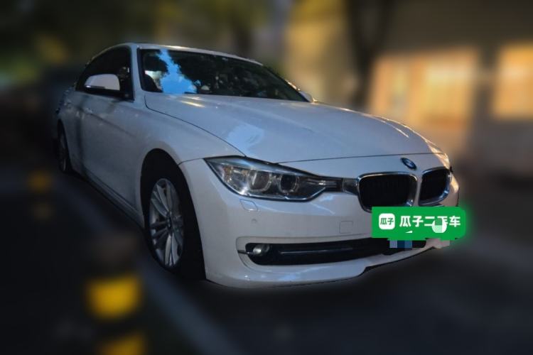 Used BMW 3 Series 2013 320Li Fashion Model Front Right 45 Deg