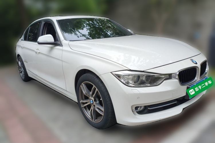 Used BMW 3 Series 2013 320Li Fashion Model Front Right 45 Deg