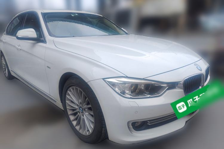 Used BMW 3 Series 2013 Facelift 320Li Fashion Design Package Front Right 45 Deg