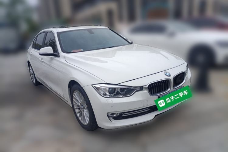 Used BMW 3 Series 2013 320Li Luxury Design Package Front Right 45 Deg
