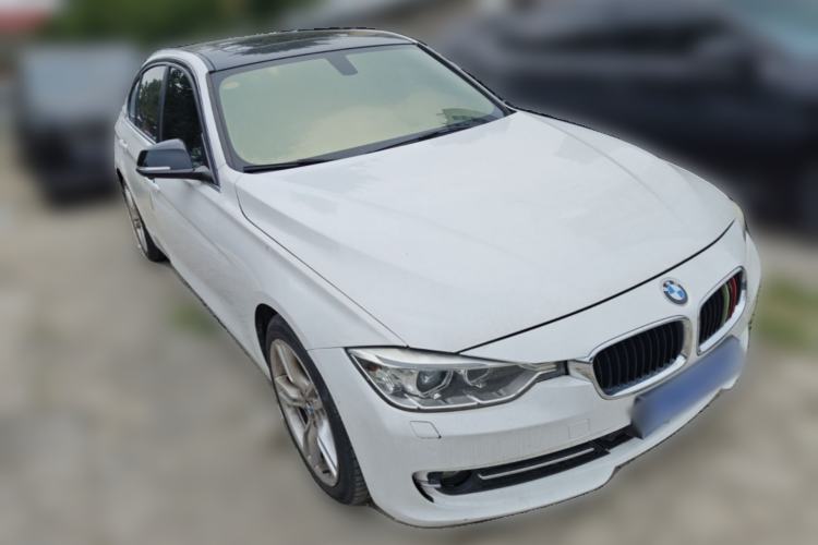 Used BMW 3 Series 2013 320Li Fashion Model Front Right 45 Deg