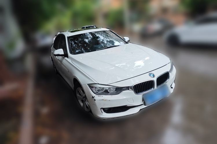Used BMW 3 Series 2013 320i Active Edition Front Right 45 Deg