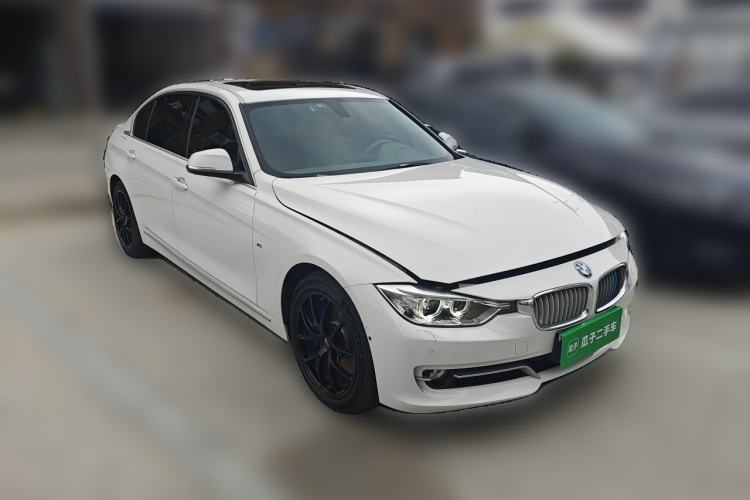 Used BMW 3 Series 2013 Facelift 335Li Stylish Design Package Front Right 45 Deg