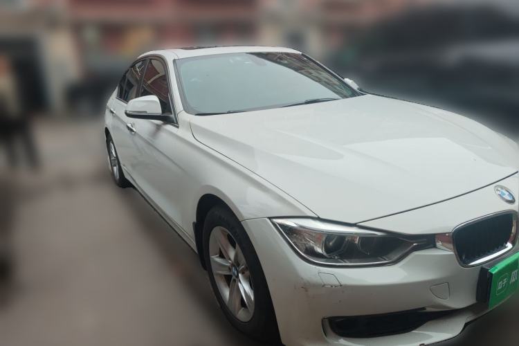 Used BMW 3 Series 2013 320i Sport Edition Front Right 45 Deg