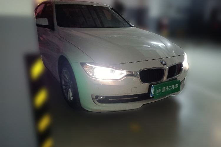Used BMW 3 Series 2013 320Li Fashion Model Front Right 45 Deg