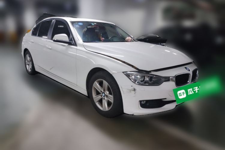 Used BMW 3 Series 2013 320i Sport Edition Front Right 45 Deg