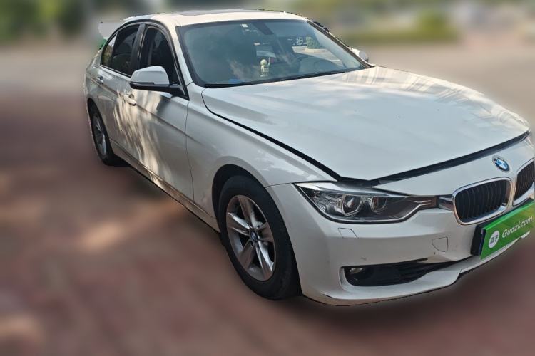 Used BMW 3 Series 2013 320i Sport Edition Front Right 45 Deg