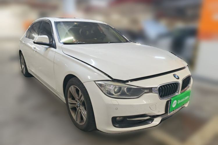Used BMW 3 Series 2013 328i Sport Design Package Front Right 45 Deg