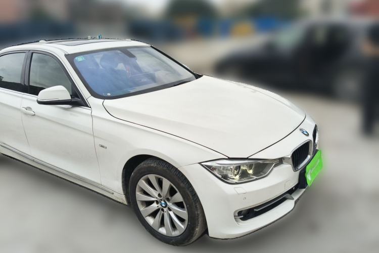 Used BMW 3 Series 2013 320Li Fashion Design Package Front Right 45 Deg