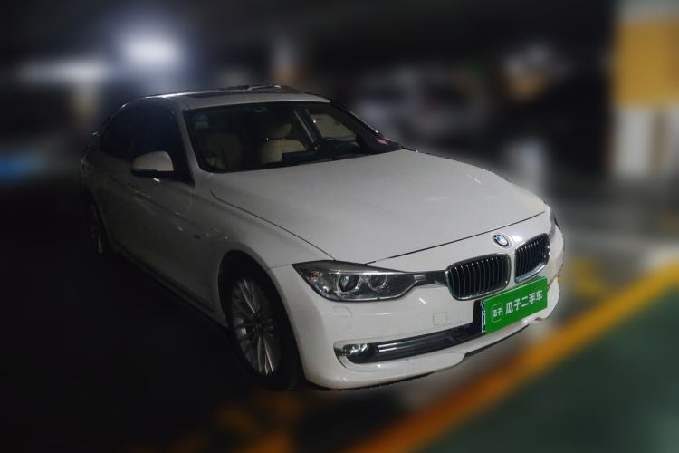 Used BMW 3 Series 2013 Facelifted 320Li Luxury Design Package Front Right 45 Deg