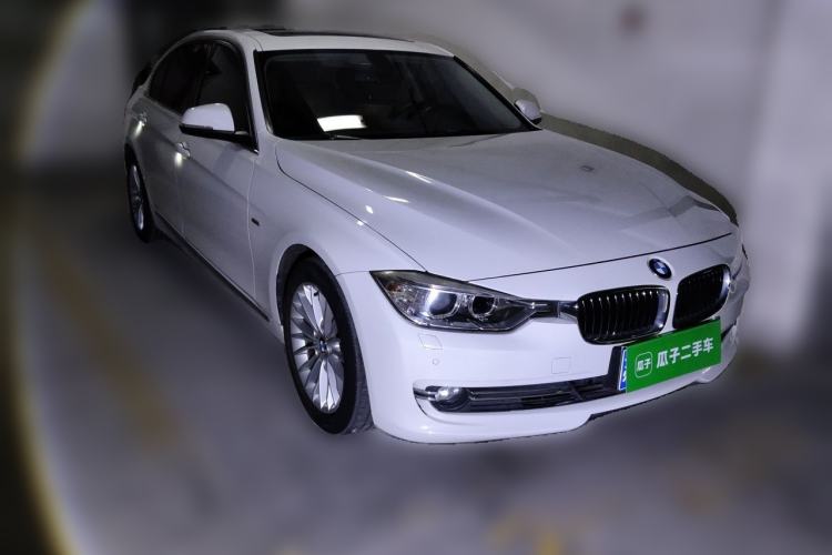 Used BMW 3 Series 2013 328Li Luxury Design Package Front Right 45 Deg