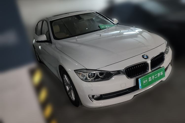 Used BMW 3 Series 2013 320Li Fashion Model Front Right 45 Deg