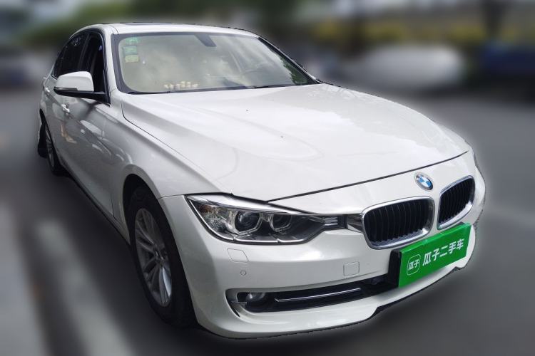 Used BMW 3 Series 2013 320Li Fashion Model Front Right 45 Deg