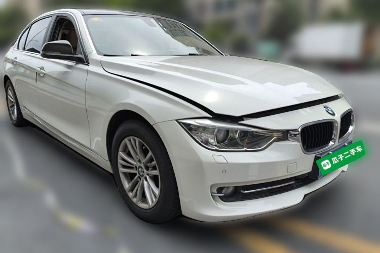 Used BMW 3 Series 2013 320Li Fashion Design Package Front Right 45 Deg