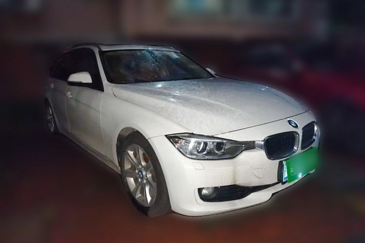 Used BMW 3 Series 2013 320i Sport Touring Edition Front Right 45 Deg