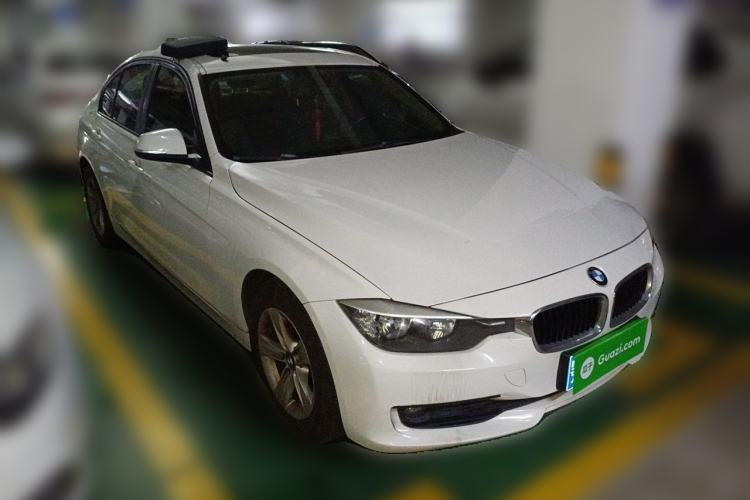 Used BMW 3 Series 2013 320i Active Edition Front Right 45 Deg
