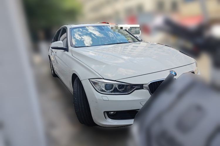 Used BMW 3 Series 2013 320i Sport Edition Front Right 45 Deg