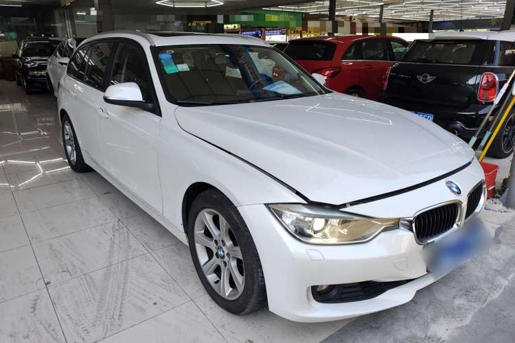 Used BMW 3 Series 2013 320i Sport Touring Edition Front Right 45 Deg