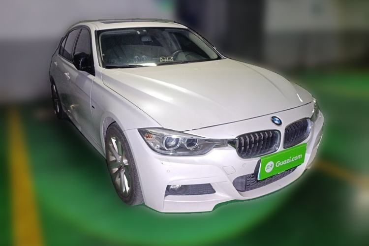 Used BMW 3 Series 2013 Facelifted 328i Sport Design Package Front Right 45 Deg