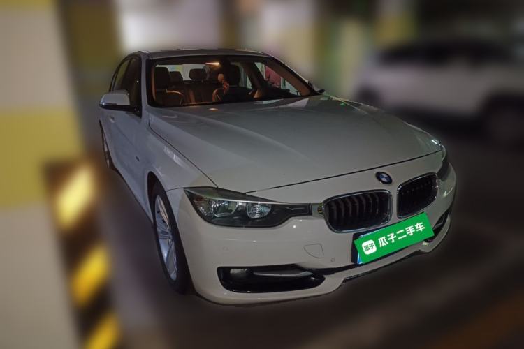 Used BMW 3 Series 2013 316i Sport Design Package Front Right 45 Deg