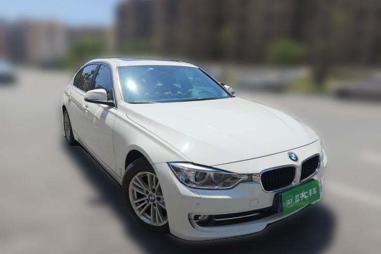 Used BMW 3 Series 2013 320Li Fashion Model Front Right 45 Deg