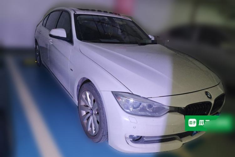 Used BMW 3 Series 2013 320Li Fashion Design Package Front Right 45 Deg