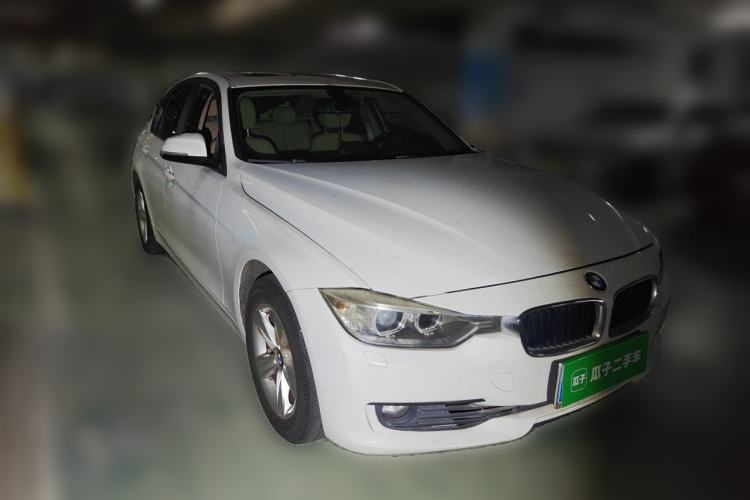Used BMW 3 Series 2013 320i Sport Edition Front Right 45 Deg