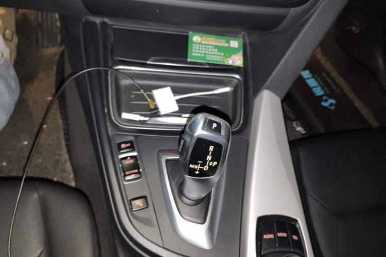 Used BMW 3 Series 2013 320Li Fashion Model Gear Lever