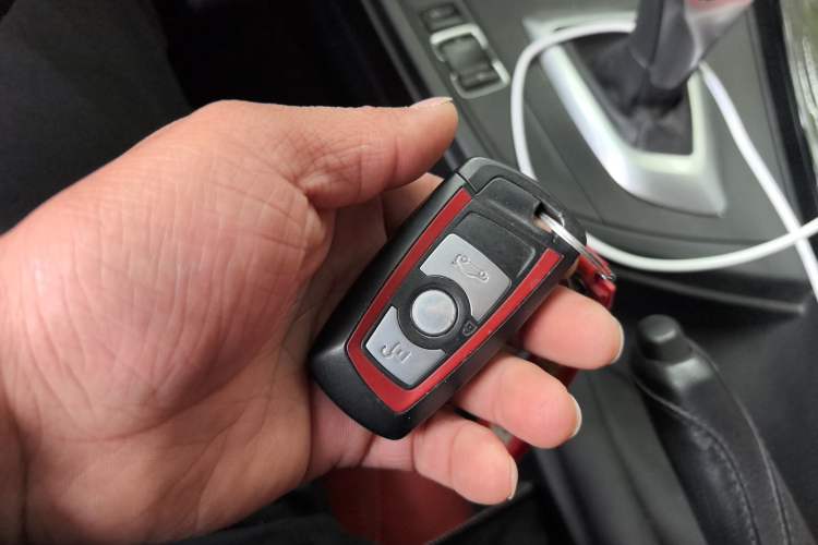 Used BMW 3 Series 2013 Restyled 320i Sport Design Package Gear Lever