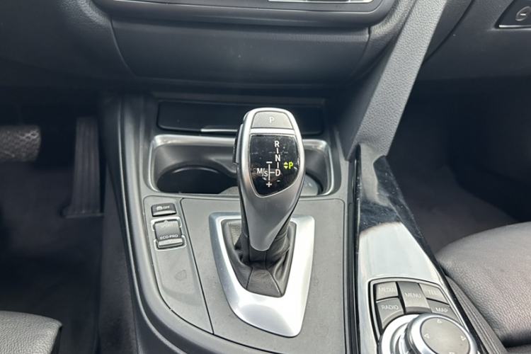 Used BMW 3 Series 2013 320i Sport Design Package Gear Lever
