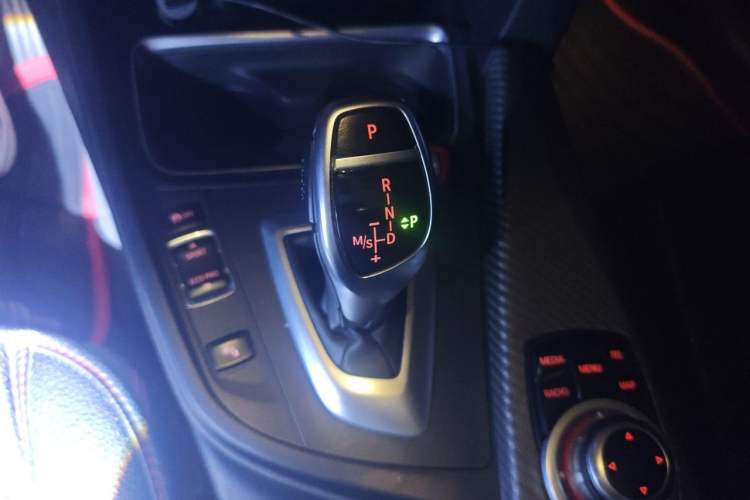 Used BMW 3 Series 2013 Facelifted 328i Sport Design Package Gear Lever