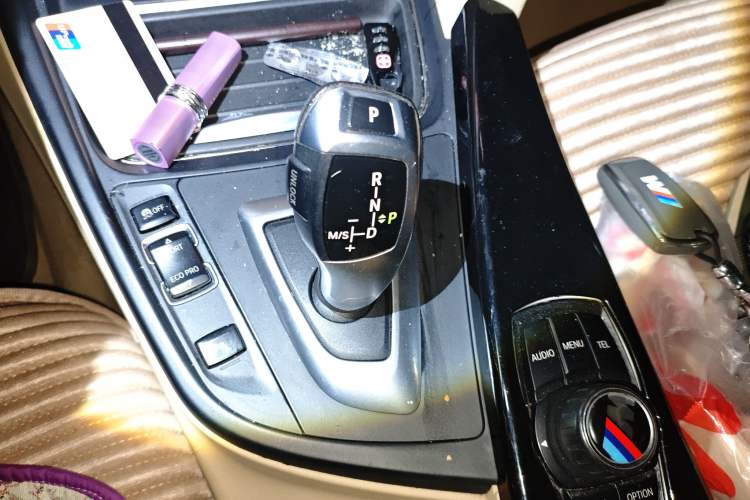 Used BMW 3 Series 2013 320Li Fashion Model Gear Lever