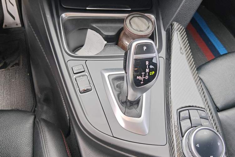 Used BMW 3 Series 2013 Restyled 320i Sport Design Package Gear Lever