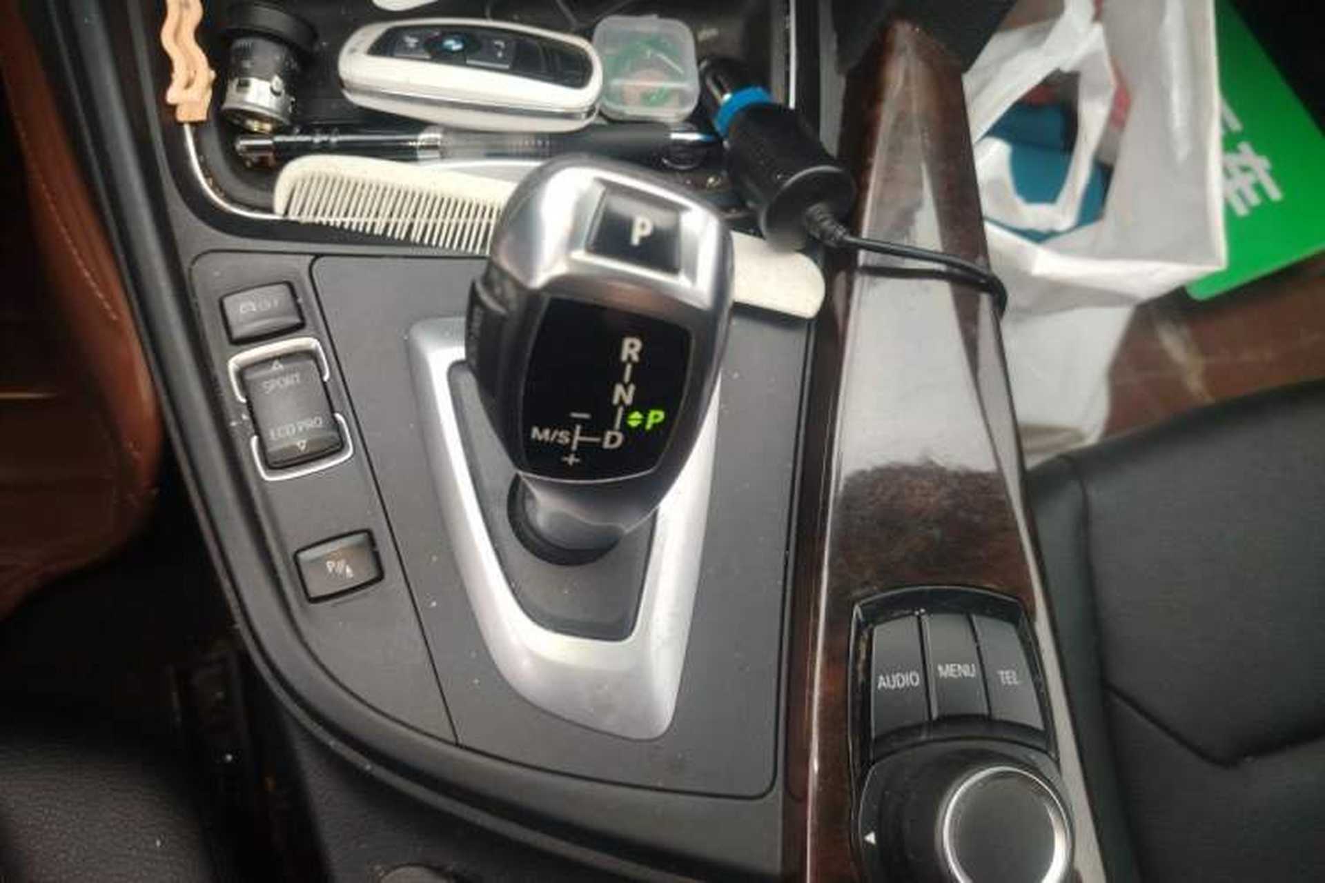 Used BMW 3 Series 2013 320Li Fashion Model Gear Lever