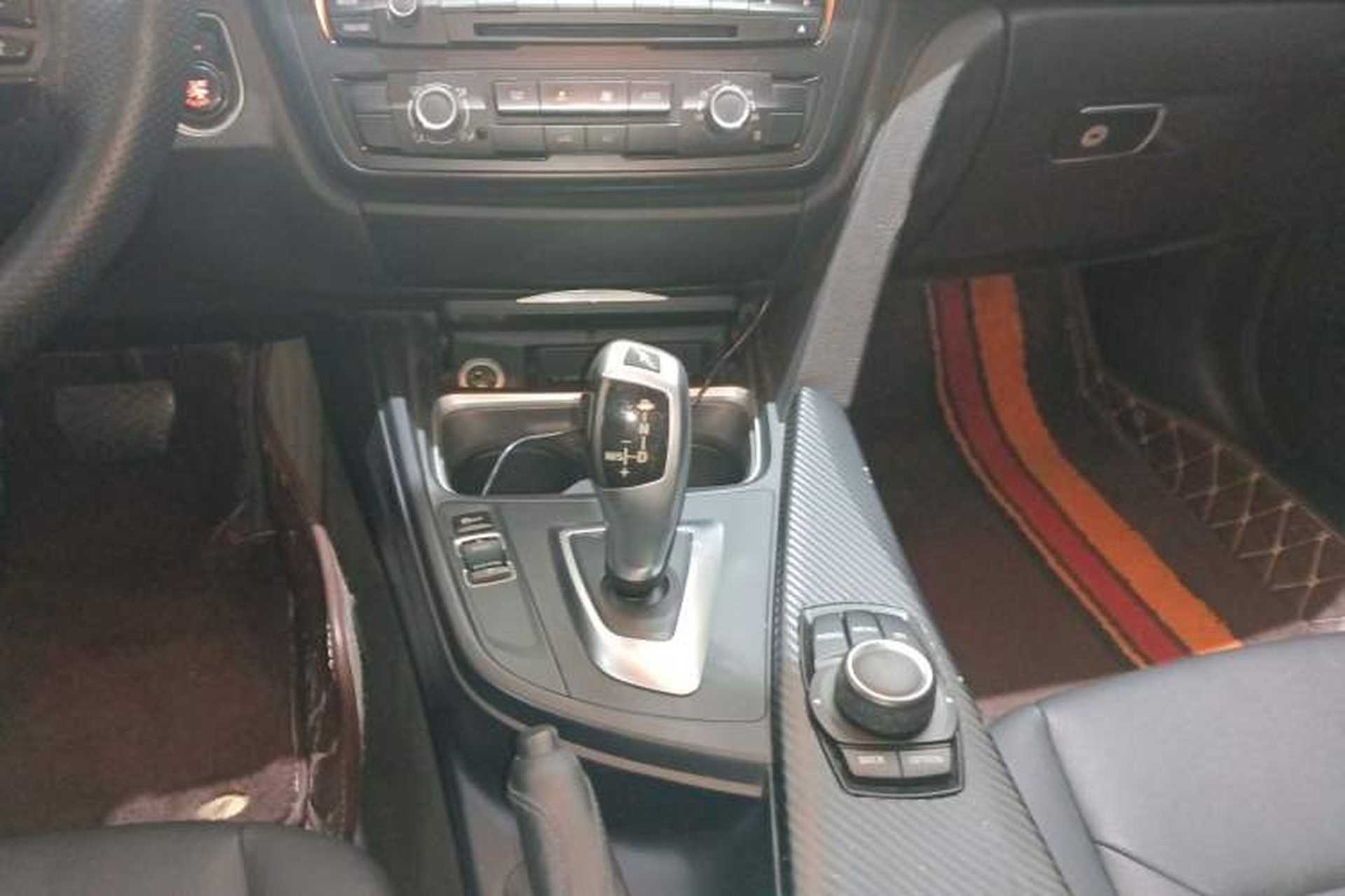 Used BMW 3 Series 2013 316i Active Edition Gear Lever