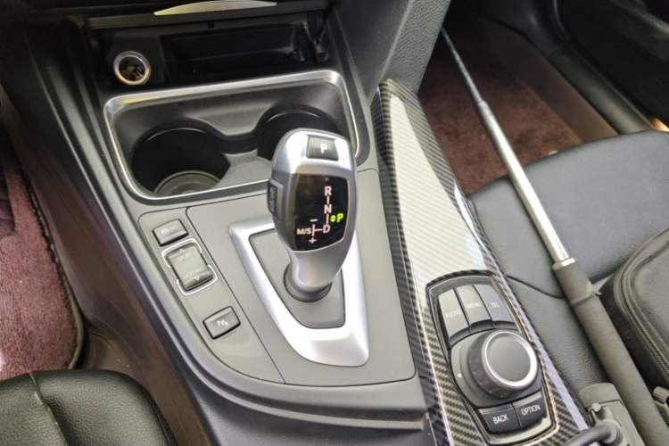 Used BMW 3 Series 2013 320Li Fashion Model Gear Lever