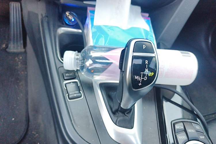 Used BMW 3 Series 2013 320i Sport Design Package Gear Lever