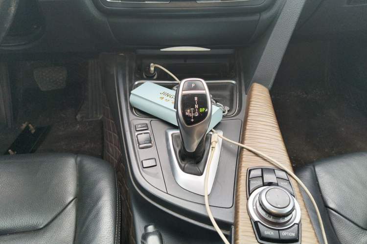 Used BMW 3 Series 2013 320Li Fashion Design Package Gear Lever