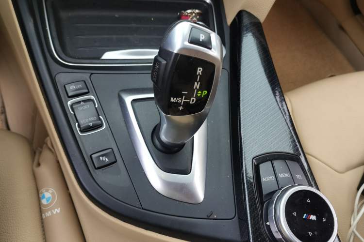 Used BMW 3 Series 2013 320Li Fashion Model Gear Lever