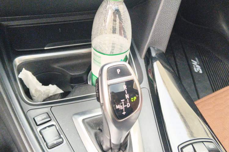 Used BMW 3 Series 2013 Facelifted 328i Sport Design Package Gear Lever