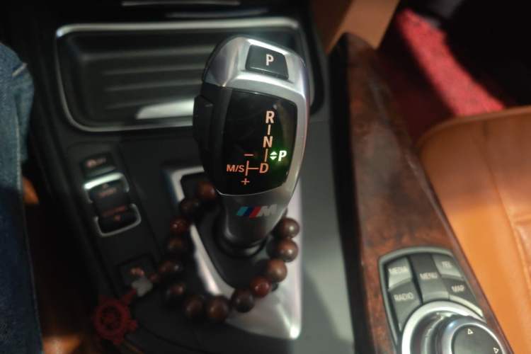 Used BMW 3 Series 2013 320Li Luxury Design Package Gear Lever